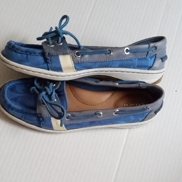 Coach Blue and White Lace-Up Shoes - Picture 2 of 10